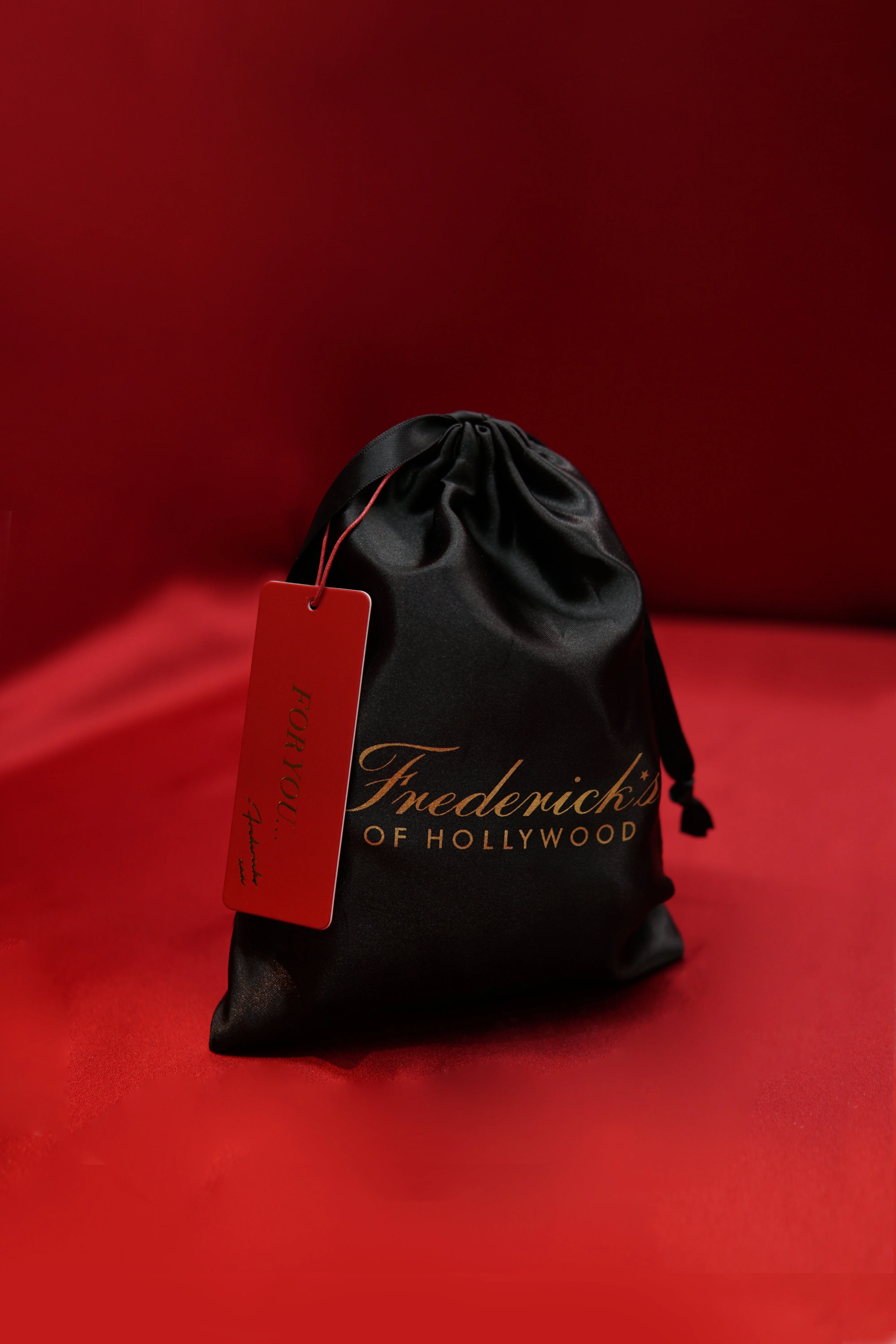 Satin Gift Pouch With Tissue & Tag - Image 4